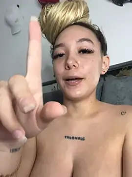alaia_princess webcam
