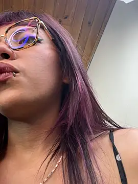 MiaGoth_ webcam