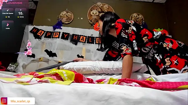 Mia_scarlet69