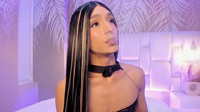 skinny_dolltrans
