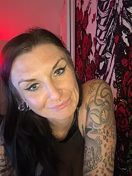 Plasticdollx webcam
