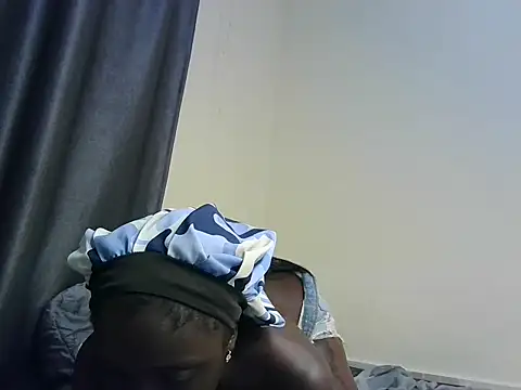 flirty_slutty_cn webcam