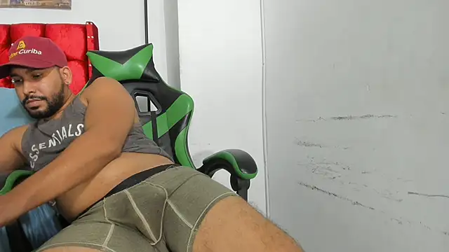 luis_23hot webcam
