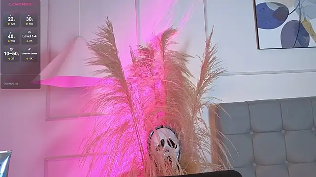 naiah_cruzz webcam