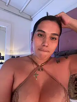 Belle_Noir webcam