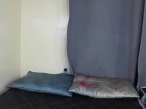 Wet_Angels webcam