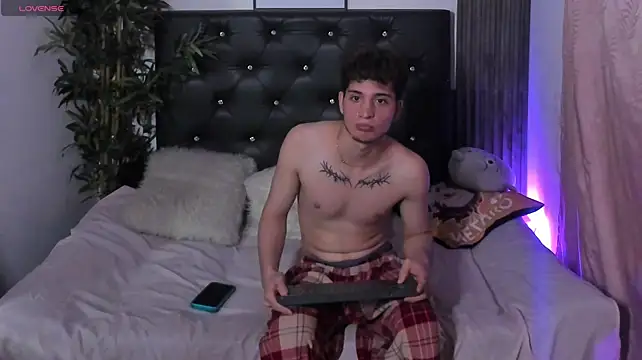 Massimo_Turner webcam