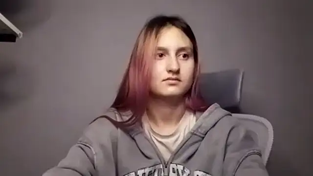 MayaGrins webcam