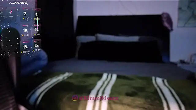 kimmiakiss22 webcam