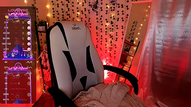 AnyaTaylor_ webcam