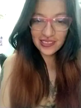 _Alaskamisa live cam on StripChat