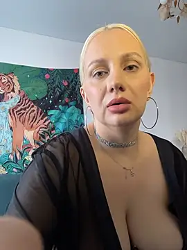 Avery_Wilson webcam