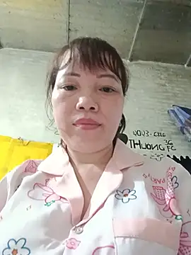 Sana-vn live cam on StripChat