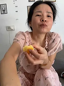 Ivy_Trix2 webcam