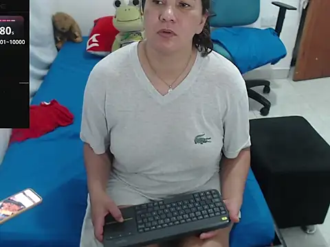 Laura_23 webcam