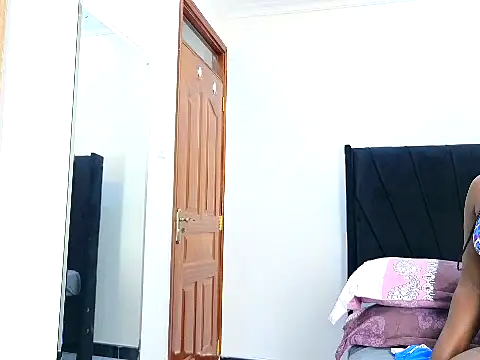 chocolate_sauce_ webcam