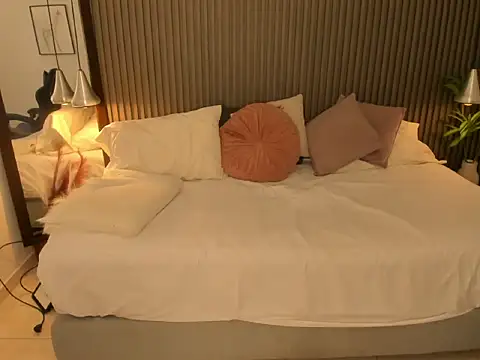 CaeliThalyana webcam