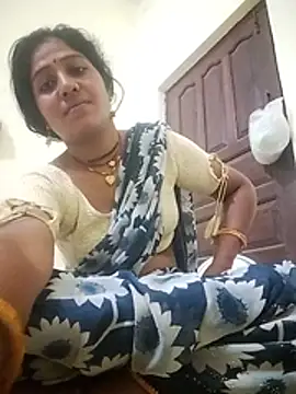 MISS-KAYA webcam