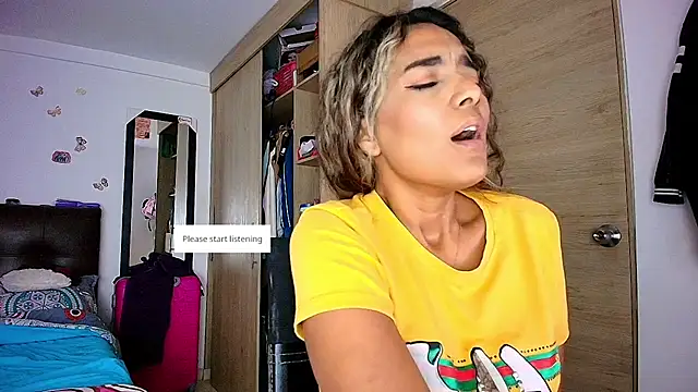 collins_megan96 webcam