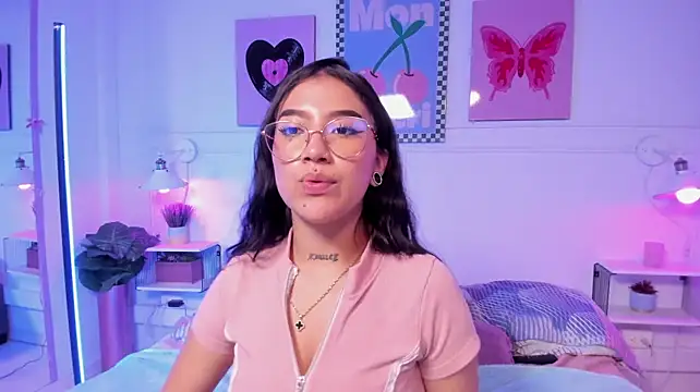 Sharon_Adamss webcam