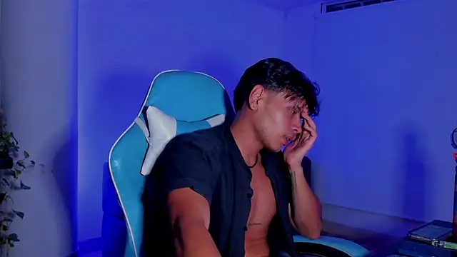 Alejo_montenegro webcam