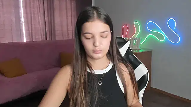ChicGirl webcam