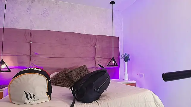 Antonella_Saa