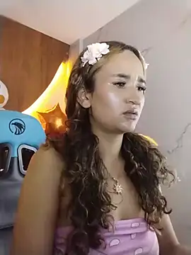 bella_vibess_s webcam