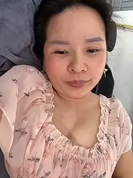 Ivy_Trix2 webcam