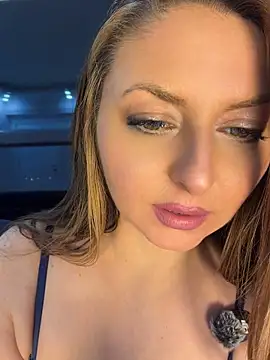 angel_eyees webcam