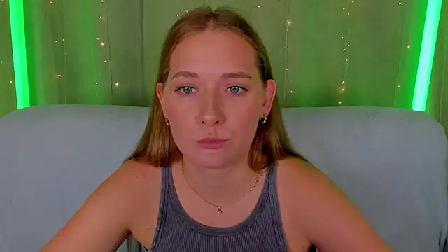AlinaVice webcam