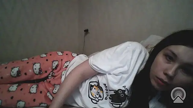 pink_pikachu_ webcam