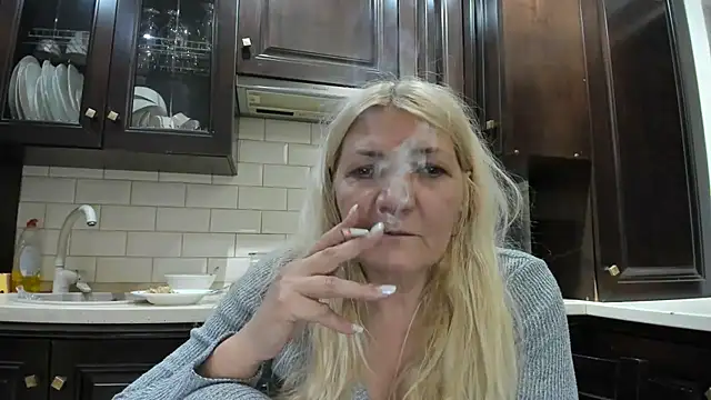 ButterflyBlondie webcam