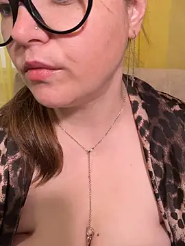 CurvyVelvetXO