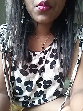 VelvetCoupleLive webcam