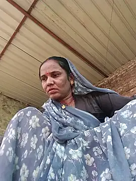 Priya_cutR