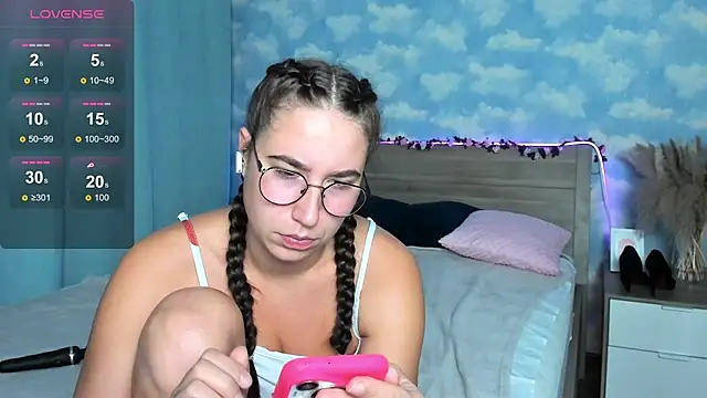 Kate_Holl