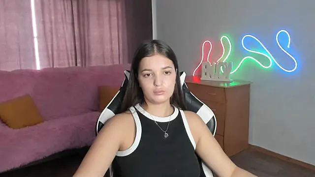 ChicGirl webcam