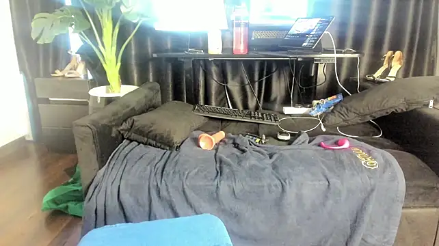 naughty_bigass