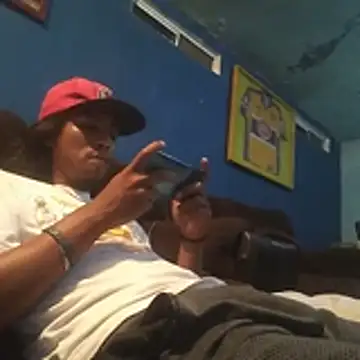 AlexAlejandro13 webcam