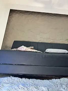 Isa__Blanc webcam