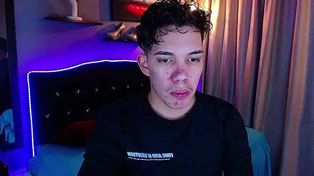 haku_nayro webcam