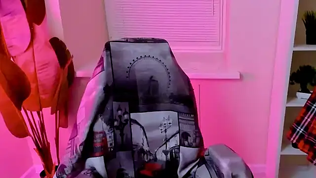 CarolGiggly webcam