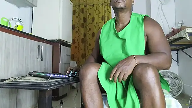 Manbigcocklatin webcam