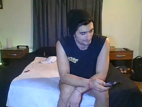 tanobighorse live cam on StripChat