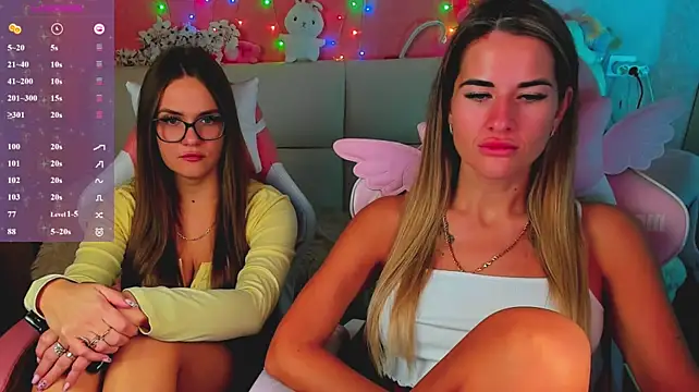 hotty_girls_here webcam