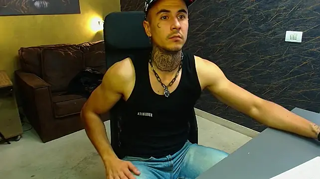 RomeoBodhi webcam