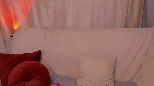 EllyColins webcam