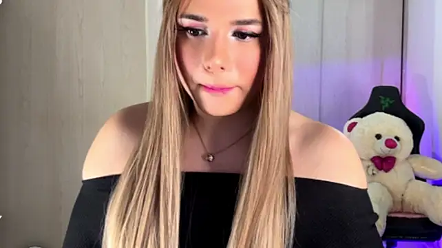 Isa_Pallmer webcam
