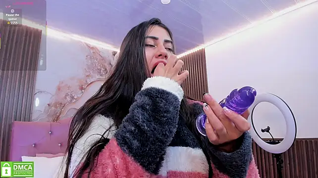 Kiara_tay